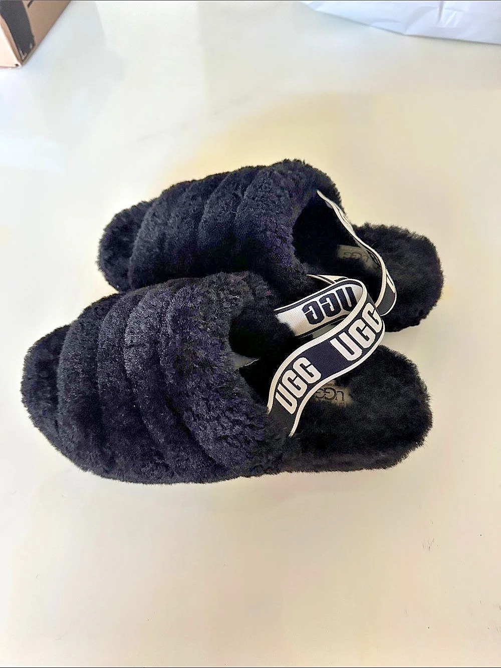 UGG Fluffita Slipper Black Slippers